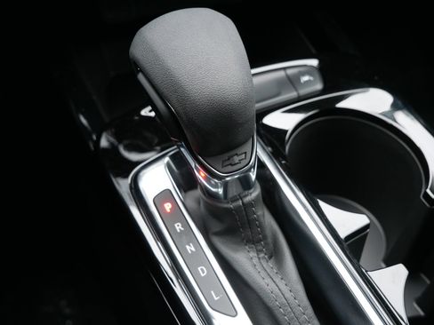 New 2026 Chevrolet Trax LT w/ Driver Confidence Package image 9