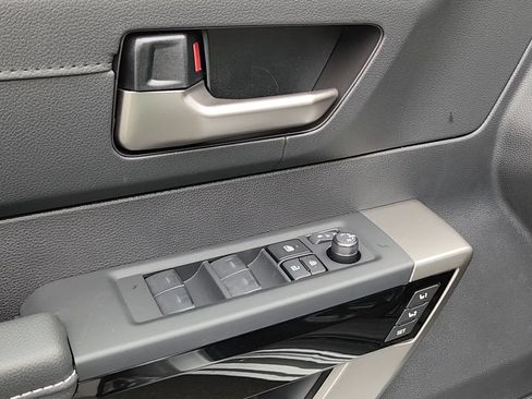 New 2026 Toyota Tundra Limited AWD/4WD image 7