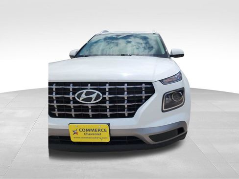Used 2024 Hyundai Venue SEL FWD image 10