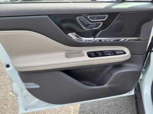 New 2024 Lincoln Corsair Grand Touring w/ Equipment Group 301A image 8