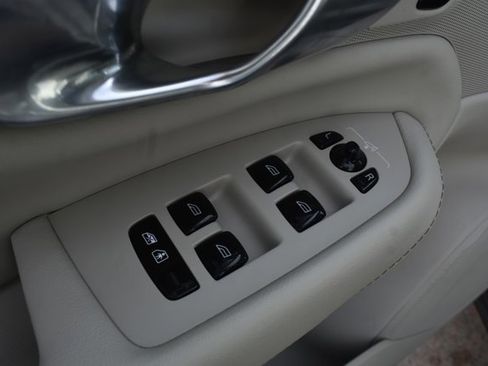 Used 2023 Volvo XC90 B6 Ultimate w/ Protection Package Premier image 13