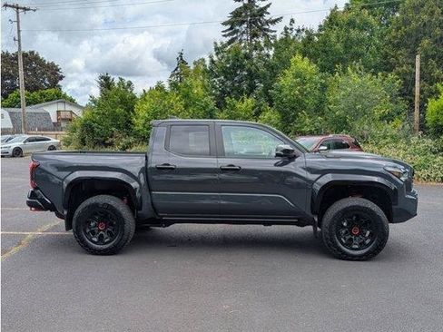 Used 2025 Toyota Tacoma TRD Pro AWD/4WD image 48