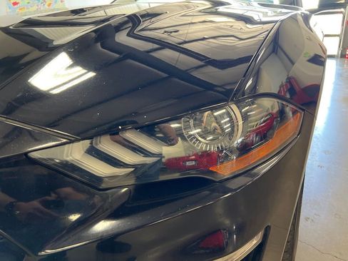 Used 2020 Ford Mustang GT Premium image 28