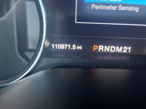 Used 2015 Ford F150 XLT image 25