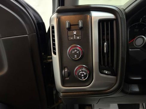 Used 2015 GMC Sierra 2500 SLE w/ SLE Preferred Package AWD/4WD image 25