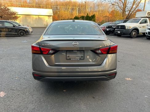 Used 2023 Nissan Altima 2.5 SV image 5