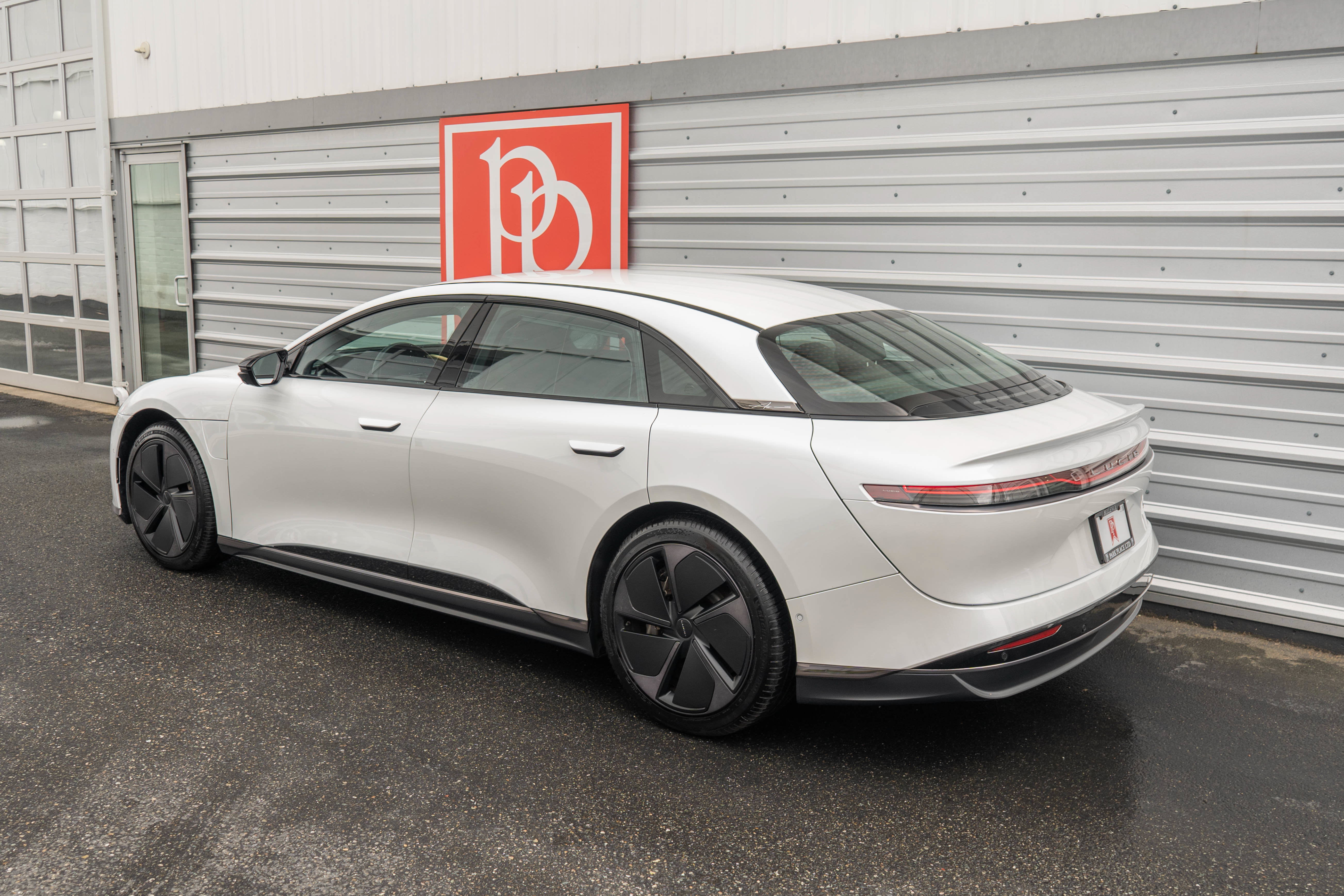Used 2024 Lucid Air Touring AWD/4WD image 36