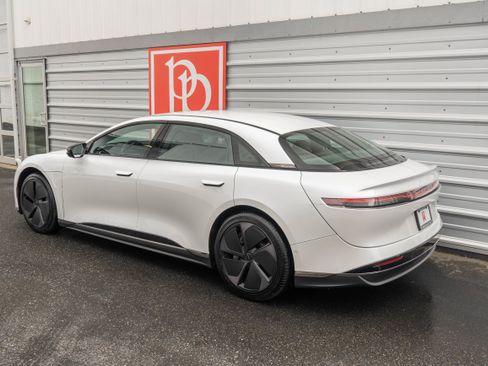 Used 2024 Lucid Air Touring AWD/4WD image 36