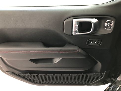 Used 2021 Jeep Wrangler Rubicon AWD/4WD image 33