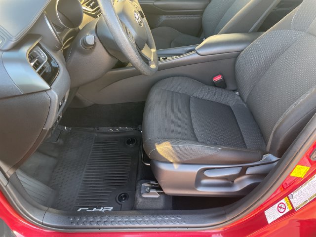 Used 2019 Toyota C-HR LE FWD image 9