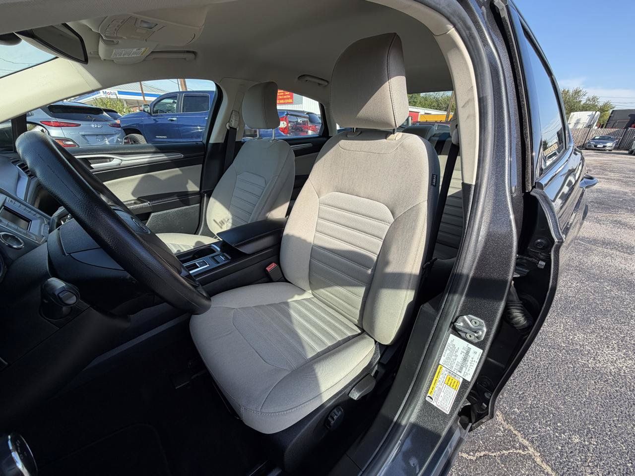 Used 2019 Ford Fusion S FWD image 10
