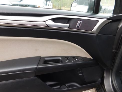 Used 2018 Ford Fusion S image 8