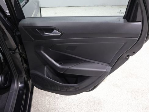 Used 2025 Volkswagen Jetta Sport FWD image 20