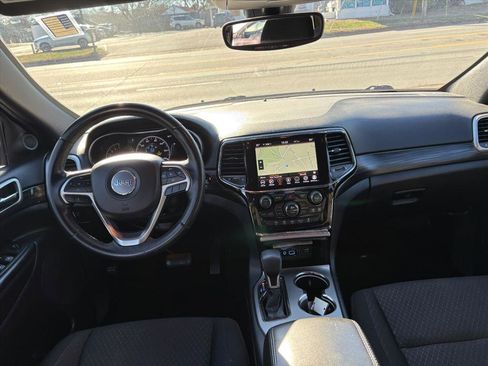 Used 2022 Jeep Grand Cherokee Laredo E image 6