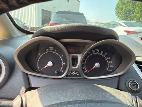Used 2011 Ford Fiesta SES w/ 301A Rapid Spec Order Code FWD image 6
