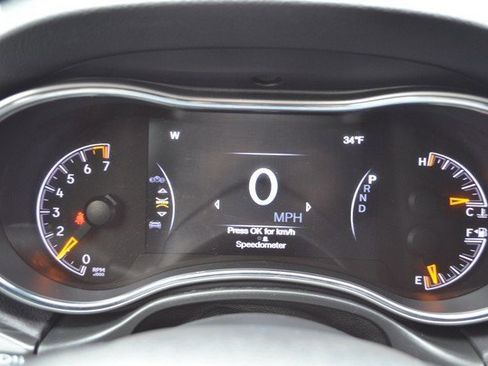 Used 2021 Jeep Grand Cherokee Limited w/ Luxury Group II image 22