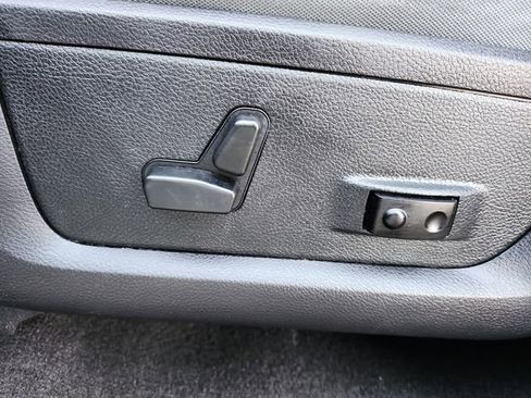 Used 2018 RAM 1500 Big Horn image 22