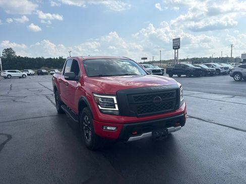 Used 2024 Nissan Titan PRO-4X w/ Pro-4x Convenience Package AWD/4WD image 6