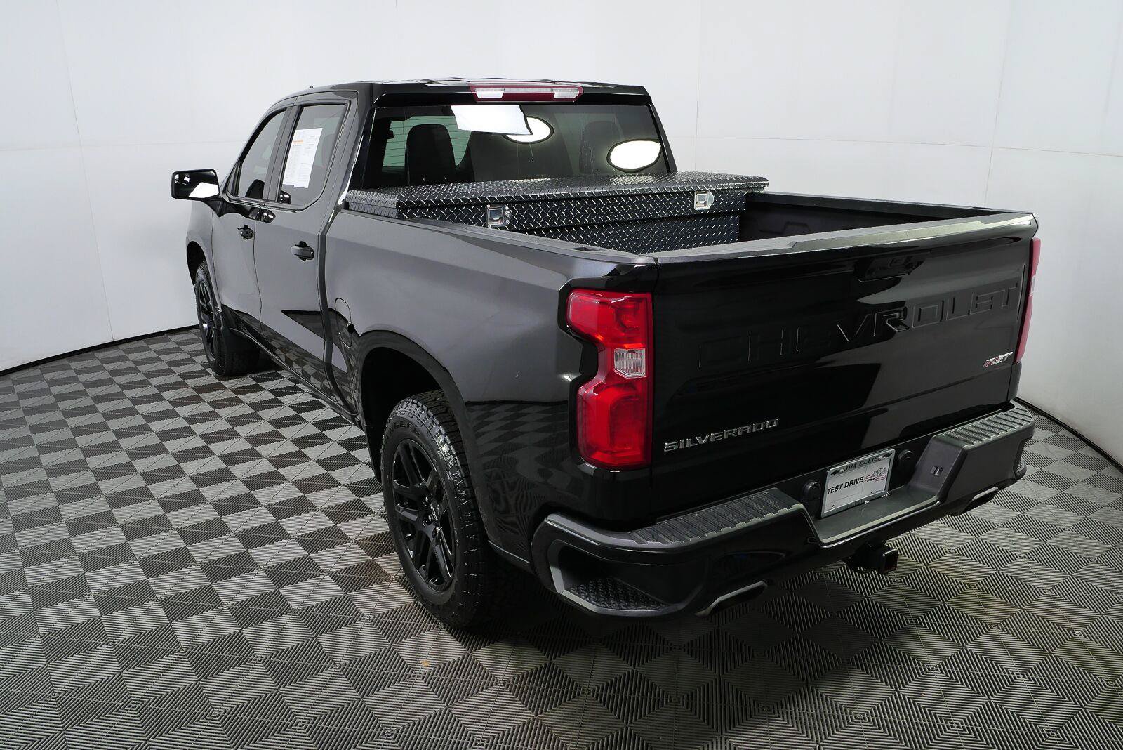 Used 2023 Chevrolet Silverado 1500 RST AWD/4WD image 24