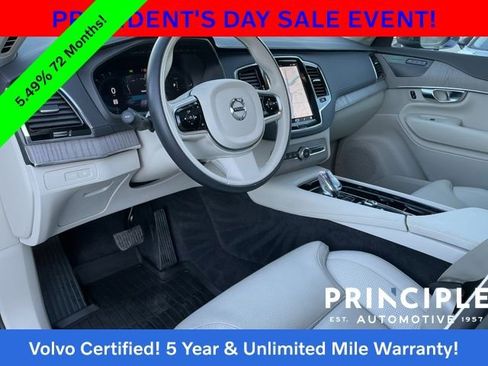 Certified 2025 Volvo XC90 T8 Ultra w/ Protection Package Premier image 30