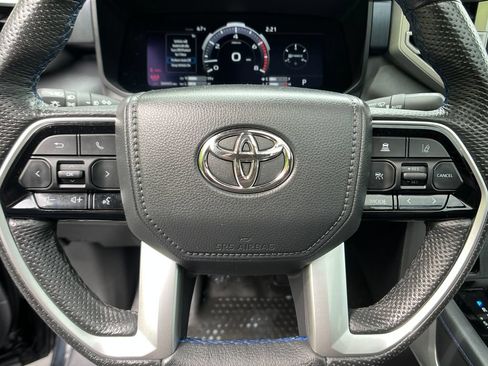 Used 2025 Toyota Tundra Platinum AWD/4WD image 14