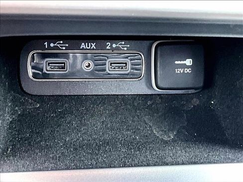 Used 2019 Jeep Grand Cherokee Altitude image 26