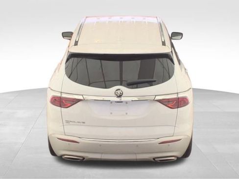 Used 2024 Buick Enclave Premium image 6