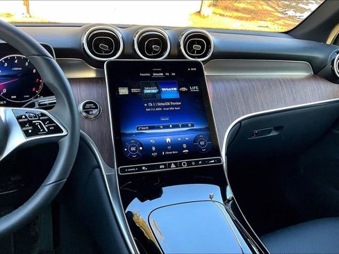 Certified 2026 Mercedes-Benz GLC 300 4MATIC image 6