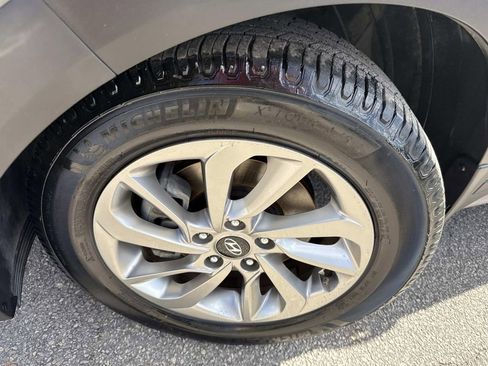 Used 2017 Hyundai Tucson SE Plus FWD image 10