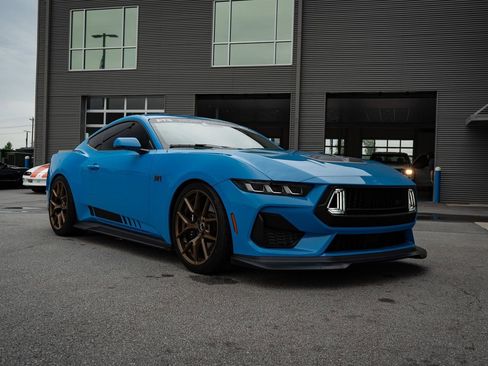 Used 2025 Ford Mustang GT Premium w/ GT Performance Package RWD image 32