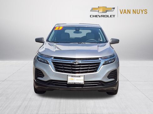 Used 2023 Chevrolet Equinox LS FWD image 2