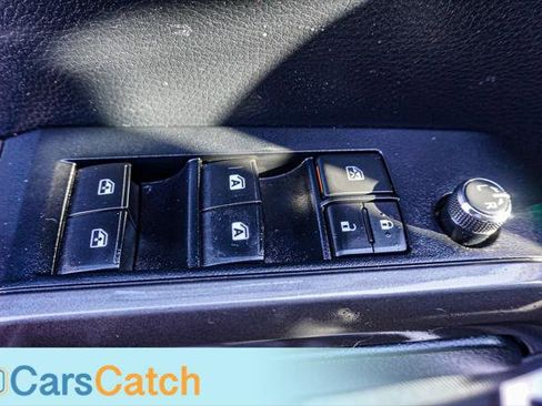 Used 2018 Toyota Tacoma TRD Off-Road image 42