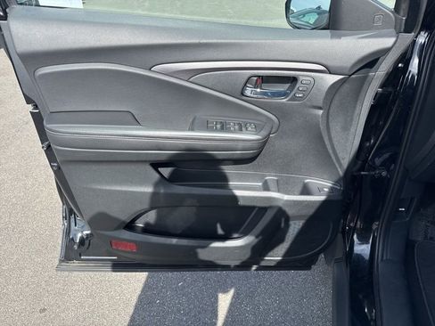 Used 2025 Honda Ridgeline RTL image 27