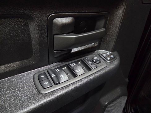 Used 2024 RAM 3500 Tradesman w/ Chrome Appearance Group AWD/4WD image 33