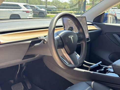 Used 2020 Tesla Model Y Long Range AWD/4WD image 15