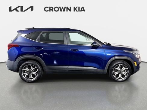 Certified 2021 Kia Seltos EX AWD/4WD image 4