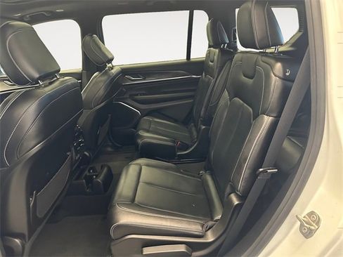 Used 2023 Jeep Grand Cherokee L Overland image 13