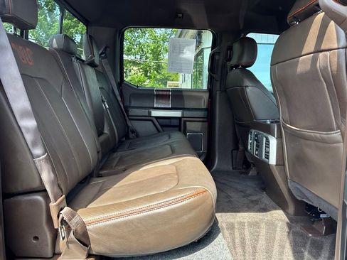 Used 2015 Ford F150 King Ranch w/ Equipment Group 601A Luxury AWD/4WD image 15