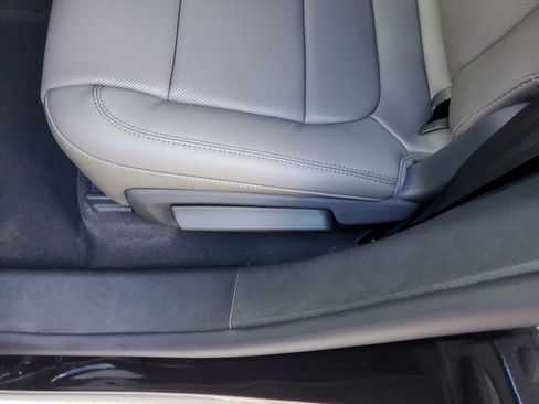 New 2026 Lincoln Corsair Grand Touring AWD/4WD image 13