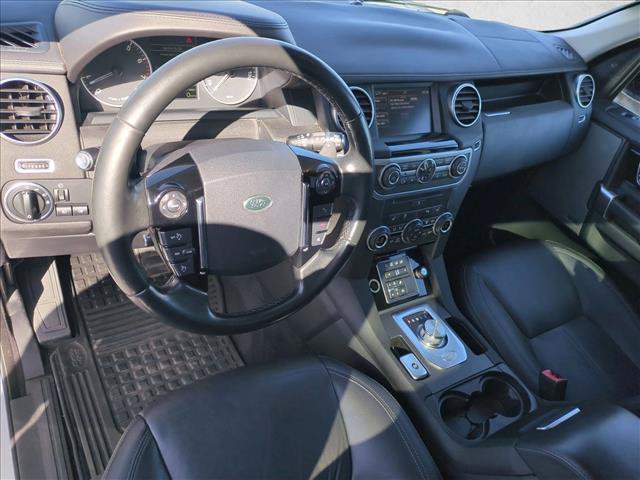 Used 2016 Land Rover LR4 HSE LUX AWD/4WD image 9