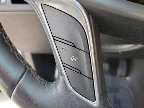 Used 2017 Cadillac XT5 Luxury image 25