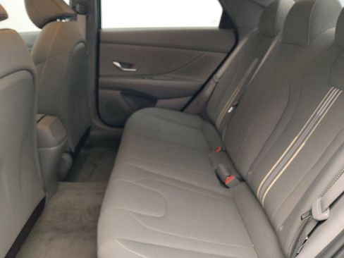 Used 2023 Hyundai Elantra SEL FWD image 18