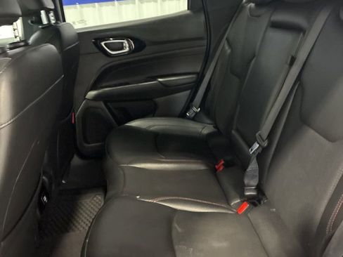 Used 2024 Jeep Compass Trailhawk AWD/4WD image 37