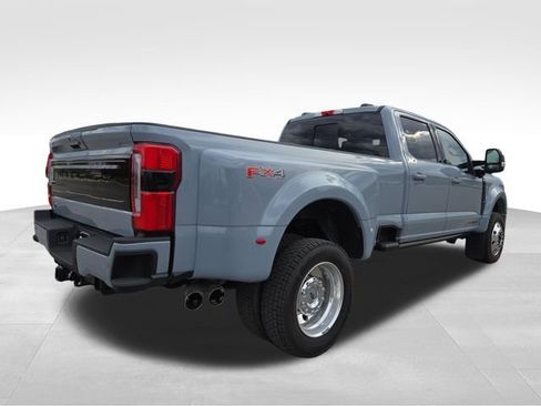 Used 2026 Ford F450 Platinum w/ FX4 Off-Road Package AWD/4WD image 13