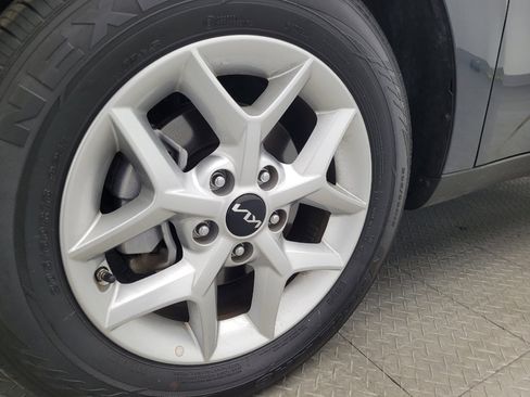 Used 2025 Kia Soul LX w/ LX Technology Package image 30