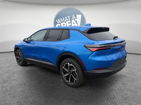 New 2026 Chevrolet Equinox EV LT image 6