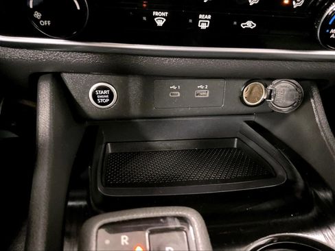 Used 2023 Nissan Rogue S image 26