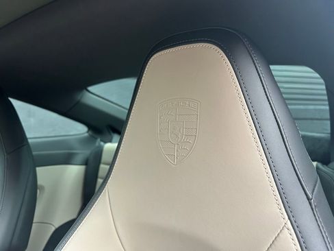 Certified 2025 Porsche 911 Carrera image 21