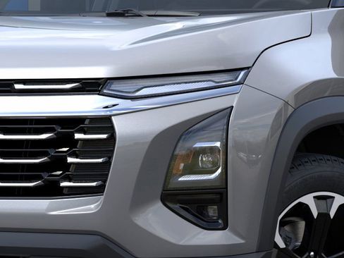 New 2026 Chevrolet Equinox LT w/ Safety and Technology Package image 41
