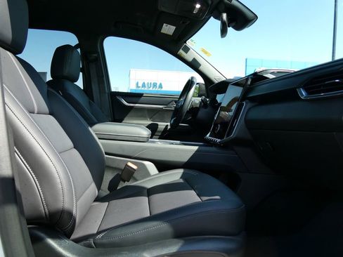 Used 2025 GMC Acadia Elevation w/ Super Cruise Package image 14